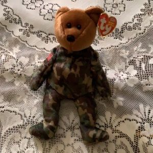 TY Beanie Hero bear camouflage w/ patch bd 3/12/2003 hang tag still on.
